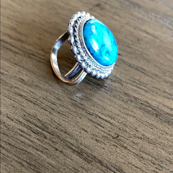 Turquoise and Silver Ring - Picture 4 of 5